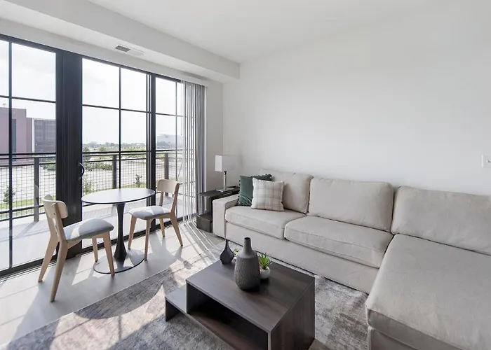 Apartment Landing Stunning 1Bd Pool Clubhouse
