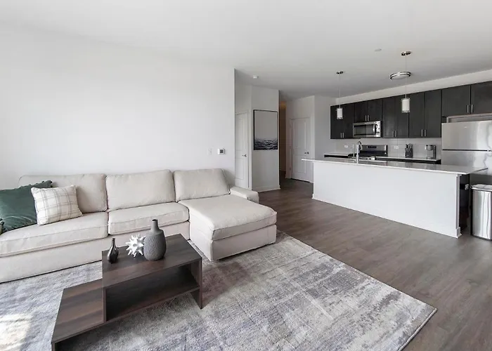 Landing Stunning 1Bd Pool Clubhouse Apartment