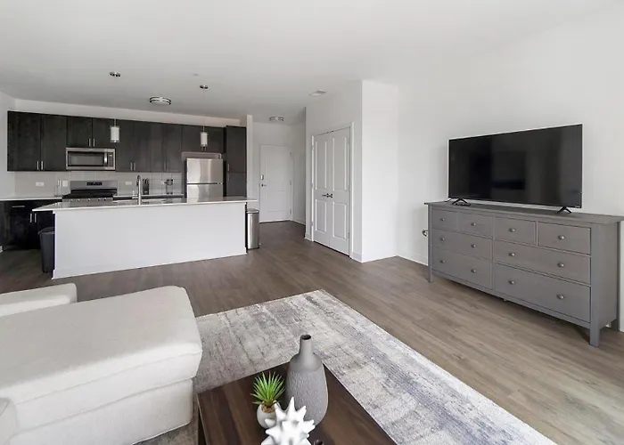 Landing Stunning 1Bd Pool Clubhouse Apartment Schaumburg