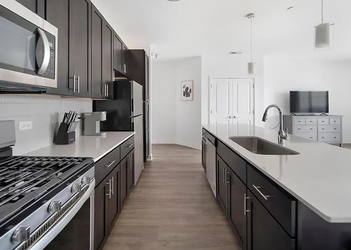 Landing Stunning 1Bd Pool Clubhouse *